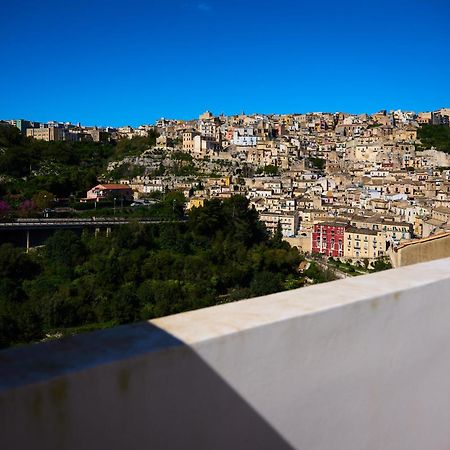 La Terrazza Sul Barocco Bed & Breakfast Рагуза Екстериор снимка