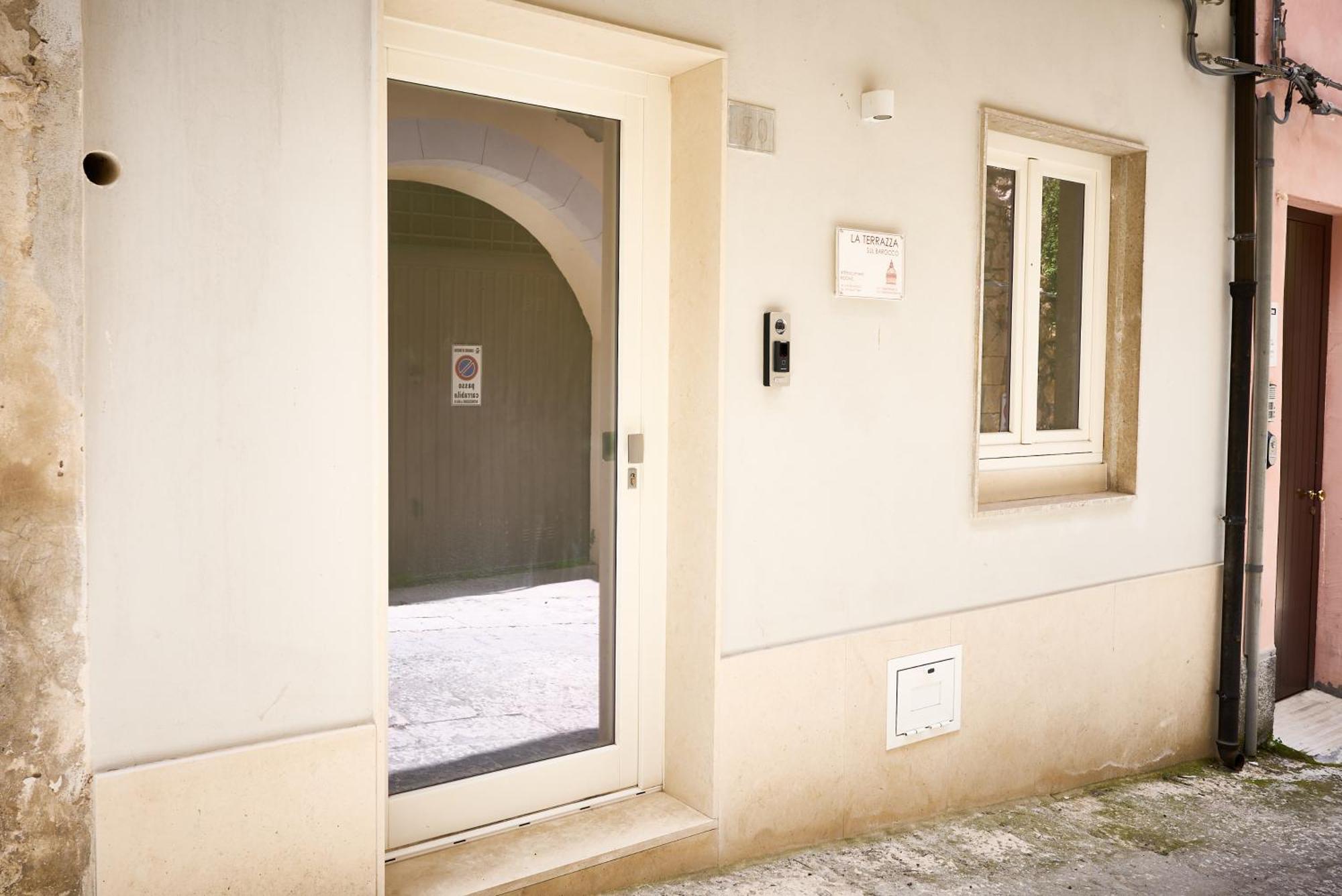 La Terrazza Sul Barocco Bed & Breakfast Рагуза Екстериор снимка